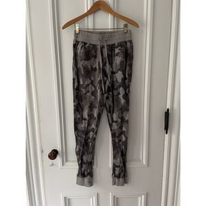 C&C California grey linen camo joggers S